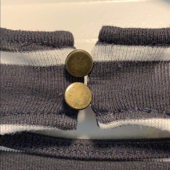 Open Back Striped LOFT Tee Size XL - Picture 5 of 7